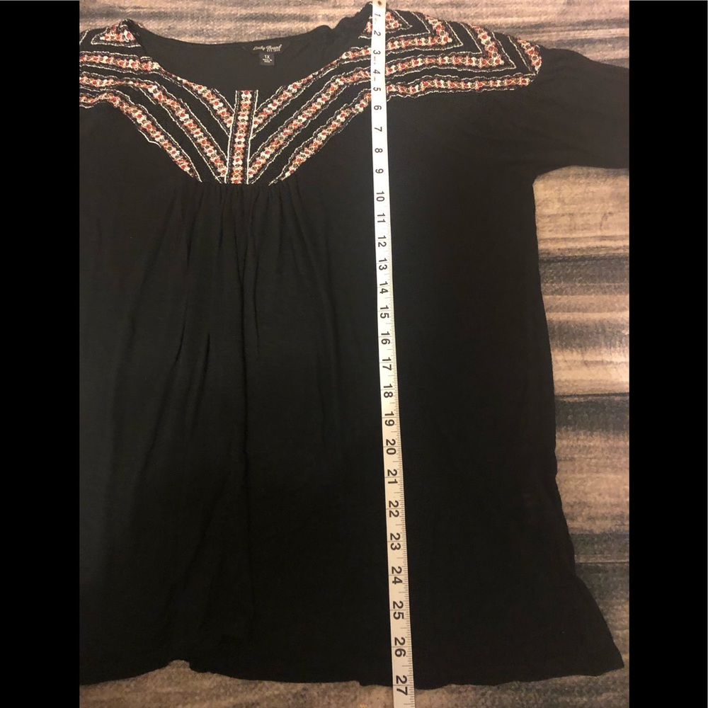 Lucky Brand Embroidered Peasant Boho Black Top - Picture 6 of 6